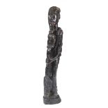 Skulptur "Schwertkämpfer", Nigeria, Holz geschnitzt, dunkel patiniert, H. 57 cm