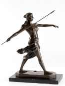 Bronze-Figur "Amazone mit Speer", Nachguß 20. Jh., bez. "R. Leger", braun patiniert,Gießermarke "J.