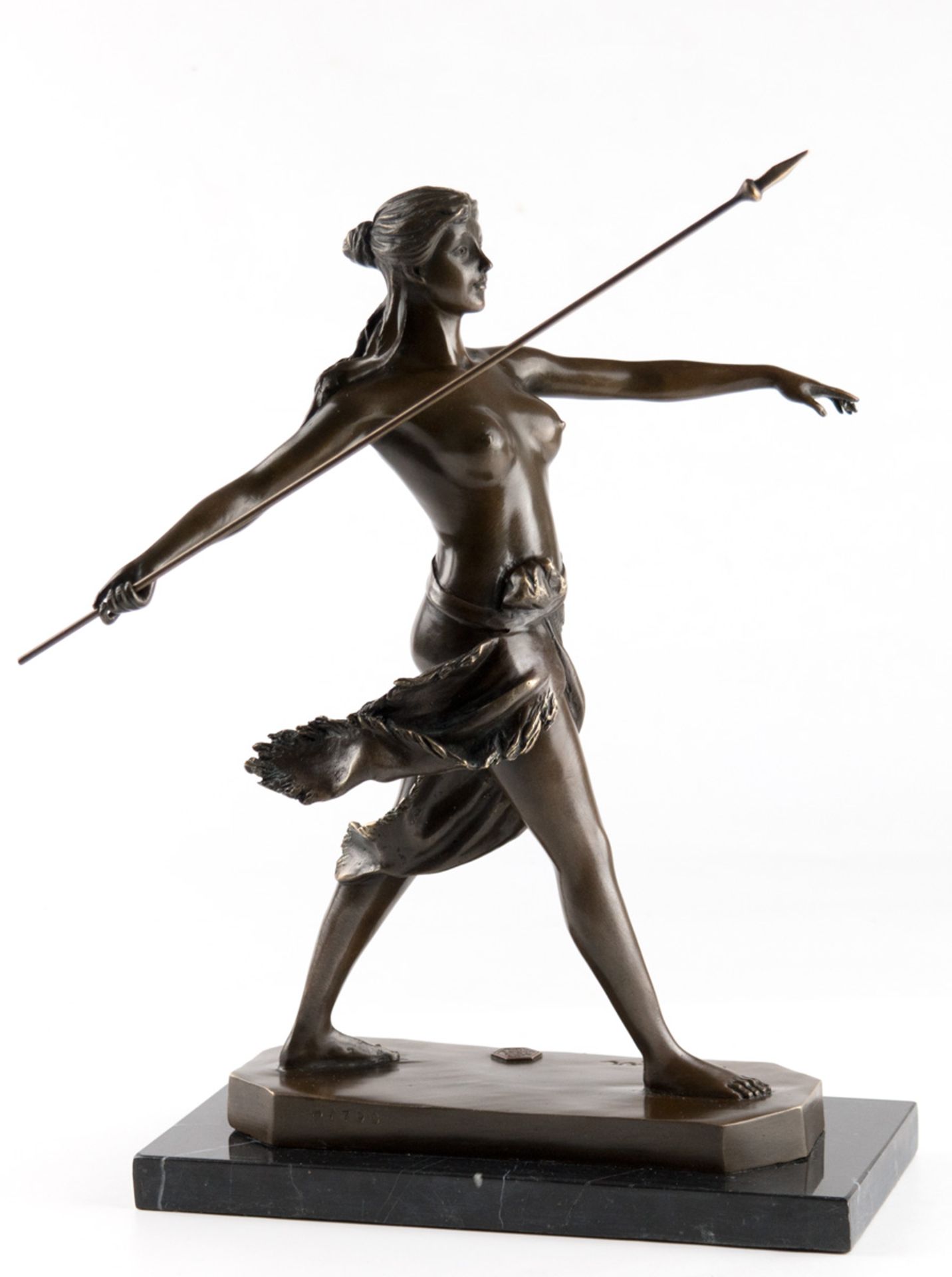 Bronze-Figur "Amazone mit Speer", Nachguß 20. Jh., bez. "R. Leger", braun patiniert,Gießermarke "J.