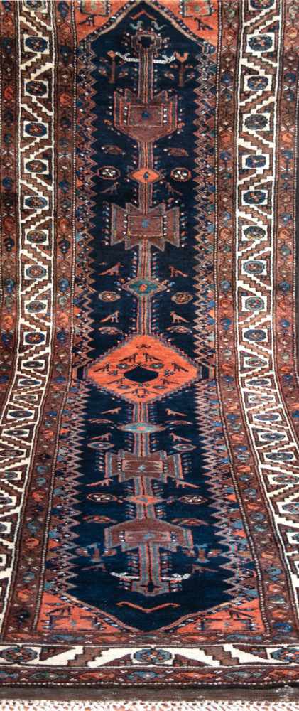 Teppich, rot-/blaugrundig, mit durchgehendem Muster, 2 Kanten leicht belaufen, guterZustand,