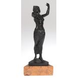 Art-Deco-Figur "Tänzerin", um 1930, Weißmetallguß, schwarz patiniert, H. 20,5 cm, auf3-eckiger