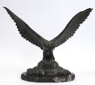Poertzel, Otto (1876 Scheibe-Alsbach-1963 Coburg) "Adler auf einem Felsen", Bronze