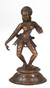 Skulptur "Indische Tänzerin", Bronze, in typischer Tribangha Haltung auf Podest, H. 23 cm