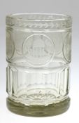 Großes Becherglas, Böhmen um 1870, umlaufend Ansichten von Bädern bzw. Brunnen, H. 16 cm