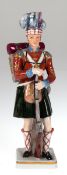 Uniformfigur "Highland Regiment 1808", Sitzendorf, polychrom bemalt, H. 21,5 cm