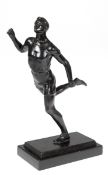 Skulptur "Läufer", Metallguß, dunkel patiniert, auf schwarzem Marmorsockel, unsign., H.23,5 cm
