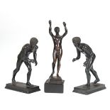 3 kleine Figuren "Athleten", 19. Jh., Bronze, dunkel patiniert, H. 11,5 und 13 cm, 1x