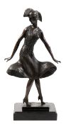 Bronze-Figur im Art Deco-Stil "Dame im Kleid mit schwingendem Rock", Nachguß 20. Jh.,bezeichnet "D.
