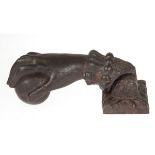 Türklopfer, in Form einer Hand, Eisen, braun patiniert, L. 15 cm