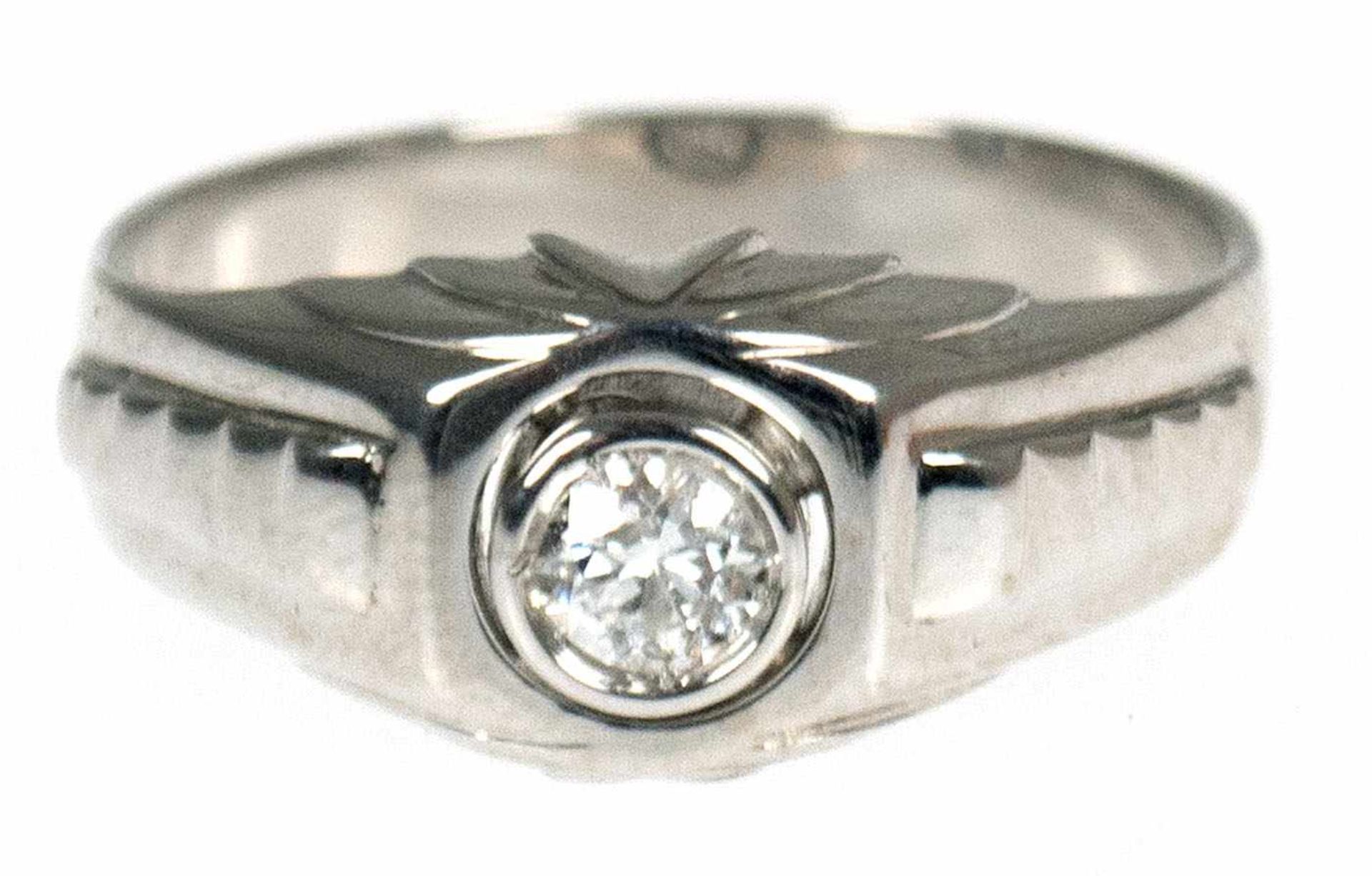 Ring, um ca.1930, 585er WG geprüft, 1 Brillant ca. 0,23 ct., RG 55, Innendurchmesser 17,5 mm, Gew. - Bild 2 aus 2
