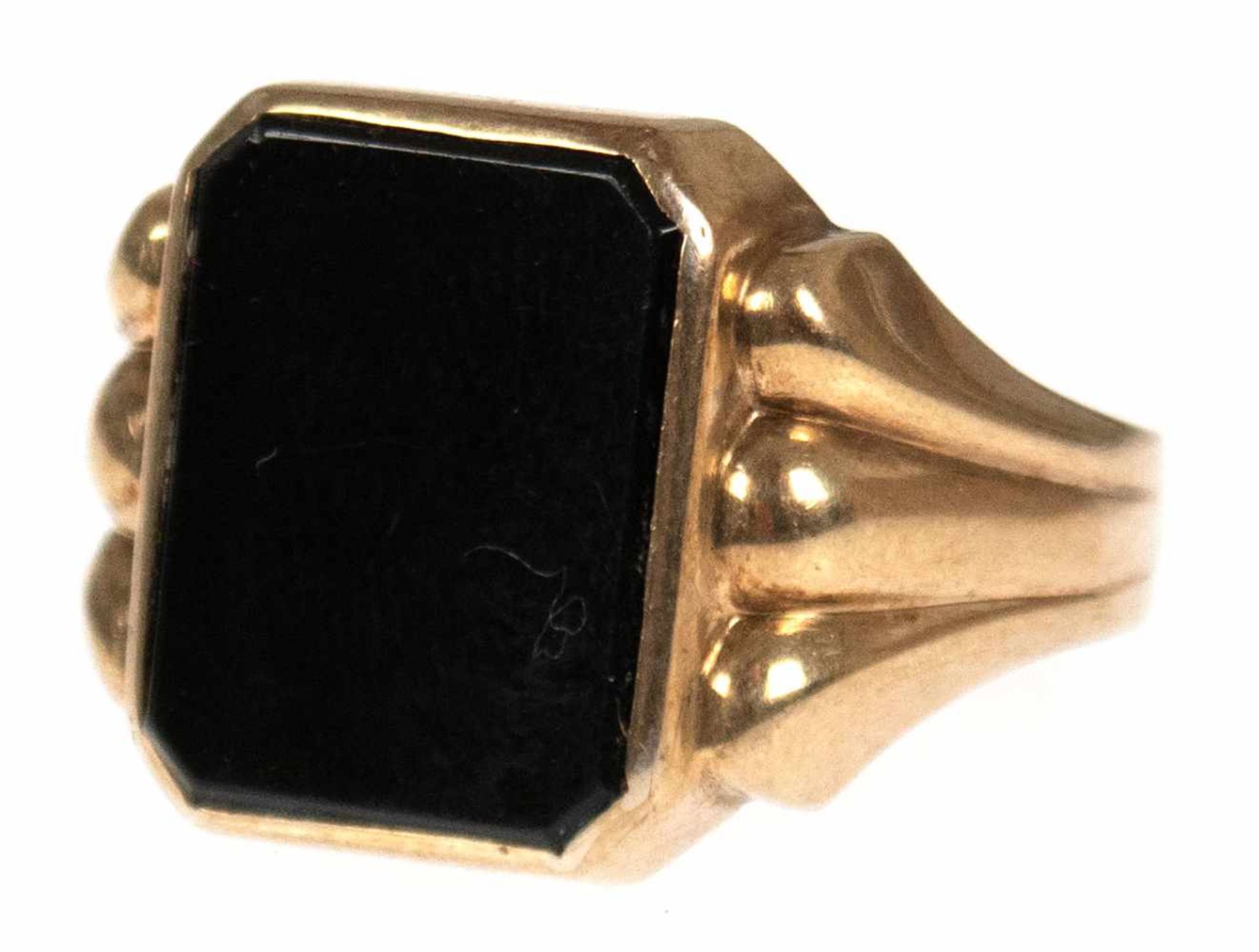 Art-Deco-Herrensiegelring, 333er Gold, besetzt mit schwarzer Onyxplatte, gerippte Schiene, Ringkopf - Bild 2 aus 2