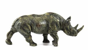 Bronze-Figur "Nashorn", Nachguß 20. Jh., signiert "Manbreß", grau gefaßt, Wiener Gießermarke "AB in