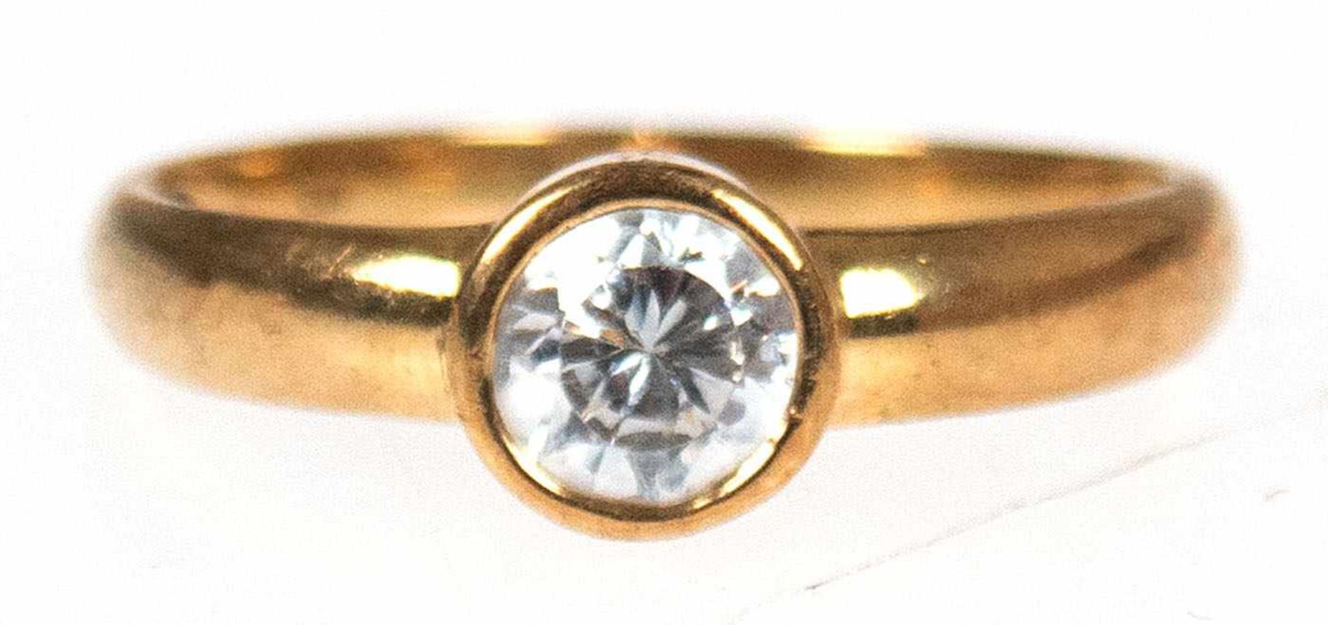 Ring, 333er GG, 1 Zirkonia ca. 0,5 ct., Gew. 1,7 g, RG 54, Innendurchmesser 19,7 mm,