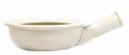 Bettpfanne, Villeroy&Boch Dresden, Feinsteinzeug, weiß glasiert, H: 8 cm, Dm: 26 cm Bettpfanne,