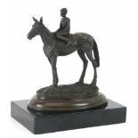 Bronze-Figurengruppe "Jockey auf Pferd sitzend", Nachguß 20. Jh., signiert "Milo" (Miguel