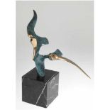 Sos, Salvador (20. Jh.) "Vögel im Flug", Bronze, grün patiniert, Kanten poliert,