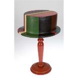 Russischer Hutständer, 1950er Jahre, Holz, farbig gefaßt, H. 37 cm