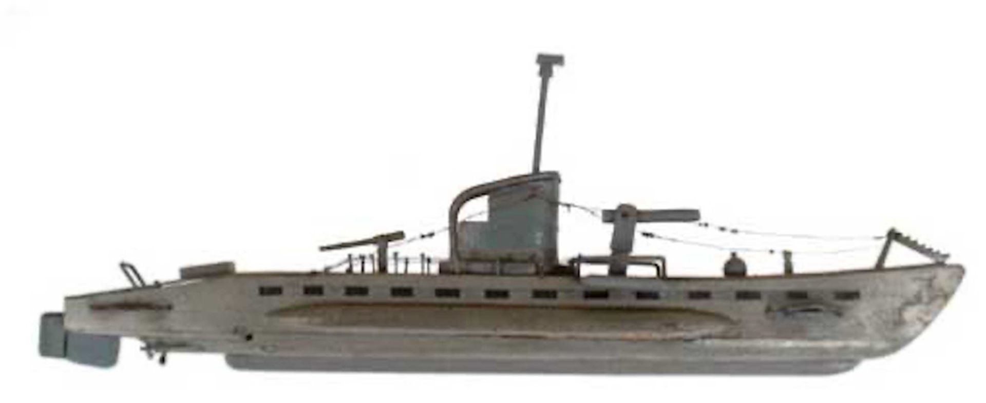 Modellschiff "U-Boot", Plaste, grau lackiert, Gebrauchspuren, L. 41 cm