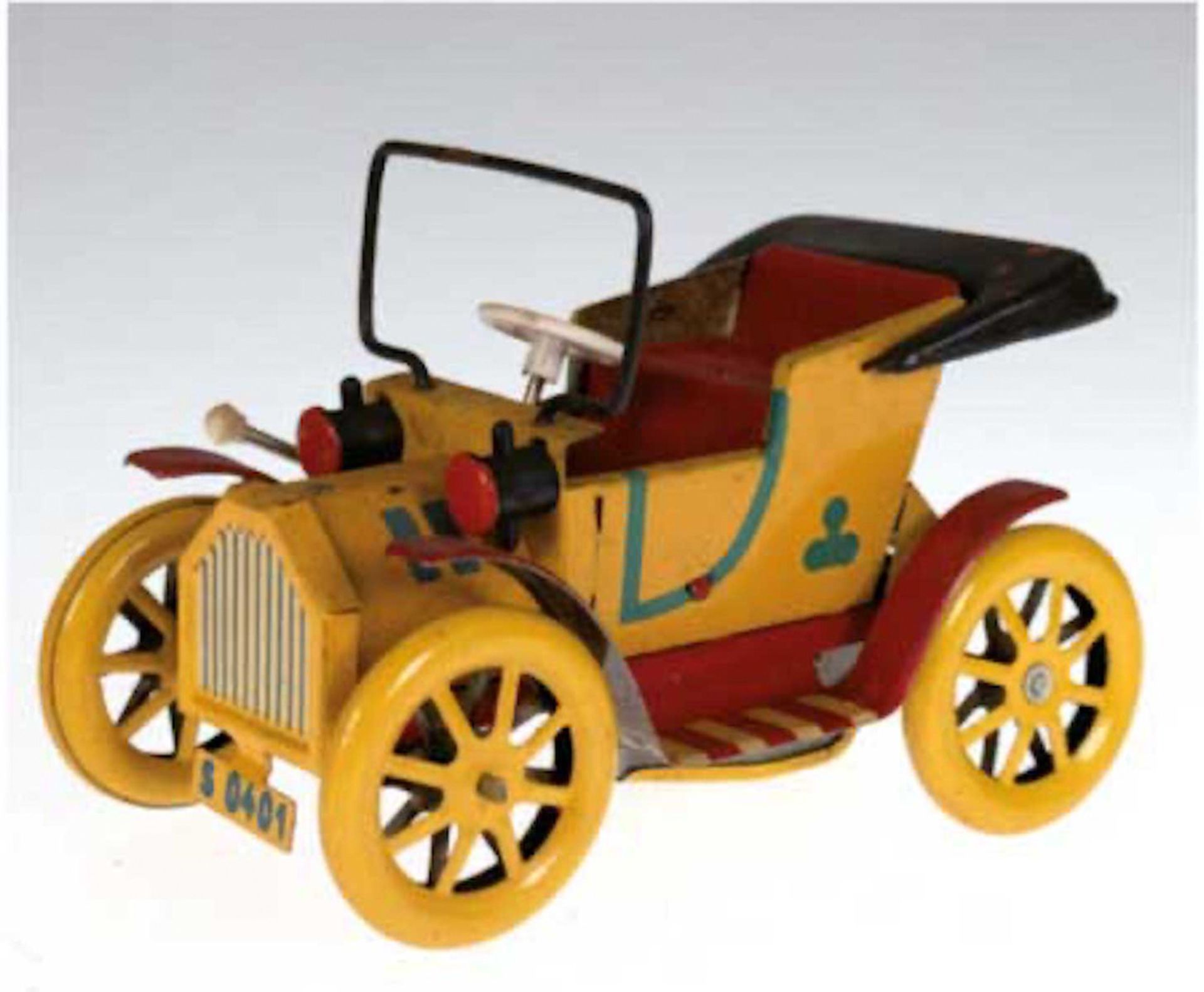 Modellauto, Blech, rot/gelb lackiert, Gebrauchspuren, L. 14,5 cm