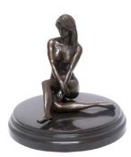 Bronze-Figur "Sitzender weiblicher Akt", Nachguß 20. Jh., bezeichnet "Claude", braunpatinier