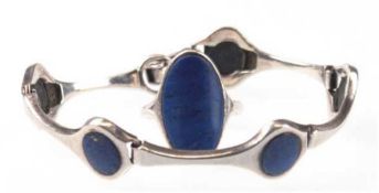 Armband und Ring, 925er Silber, Meiserpunze, besetzt mit Lapislazuli-Cabochons, ArmbandL. 18