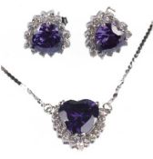 Collier und Ohrstecker, 925er AG, rhodiniert, amethystfarbene Zirkonia im Herzschliff und weiße