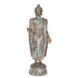 Figur "Stehender Buddha", China, Bronze, auf Sockel stehend, mit Ornamentverzierung, grünpat