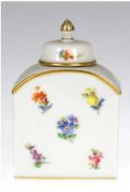 Meissen-Teedose, gestreute Blümchen, bunt, Goldrand, 1. Wahl, H. 9 cm