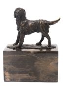 Bronze-Figur "Jagdhund", Nachguß 20. Jh., bezeichnet "L. Carvin", braun patiniert, aufquader