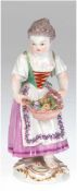 Meissen-Figur "Blumenkind", unterseitig Schwertermarke, 1. Wahl, kl. Bestoßung unter demBode