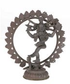 Figur "Shiva Nataraja beim kosmischen Tanz", Bronze, Tibet, dunkel patiniert, H. 23,5 cm