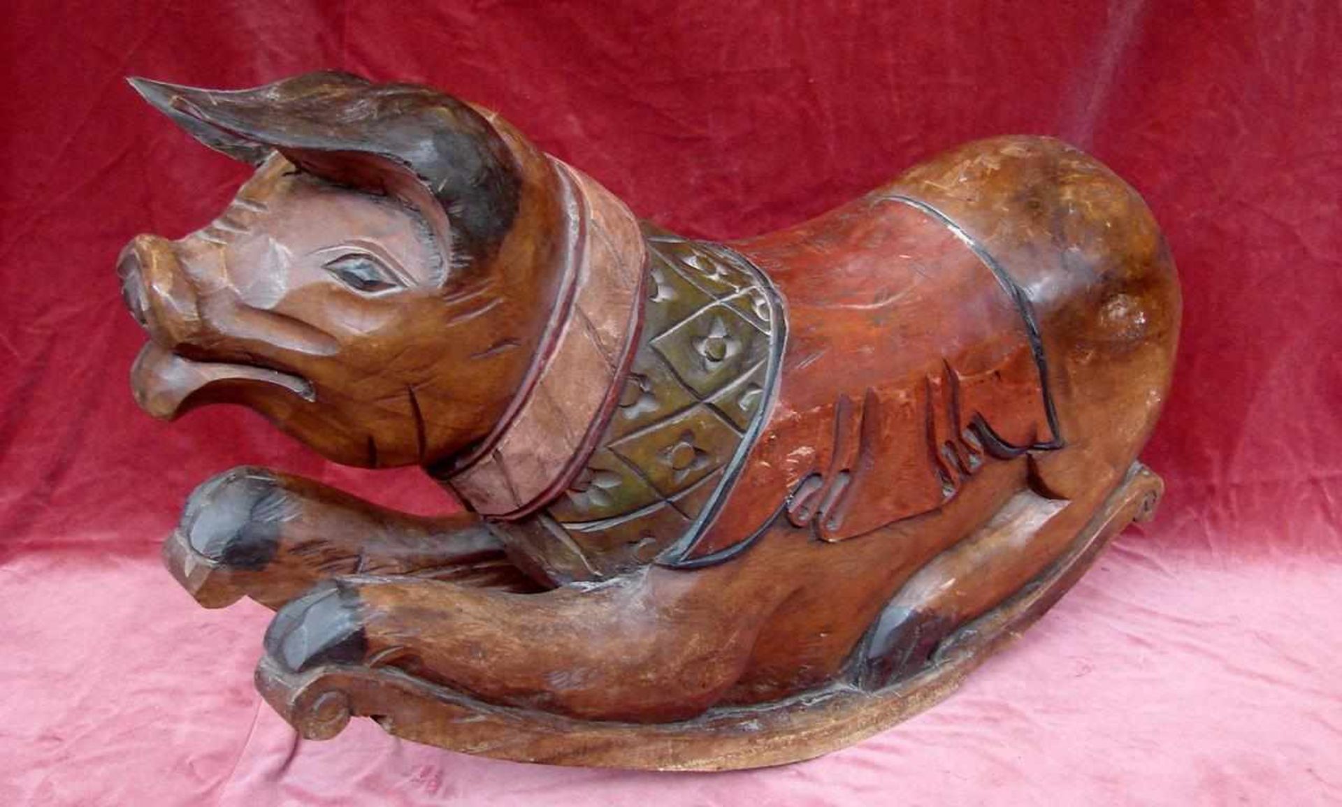 Schaukelobjekt, Schwein, Holz, neuzeitlich, H. ca. 44 cm, L. 73 cm