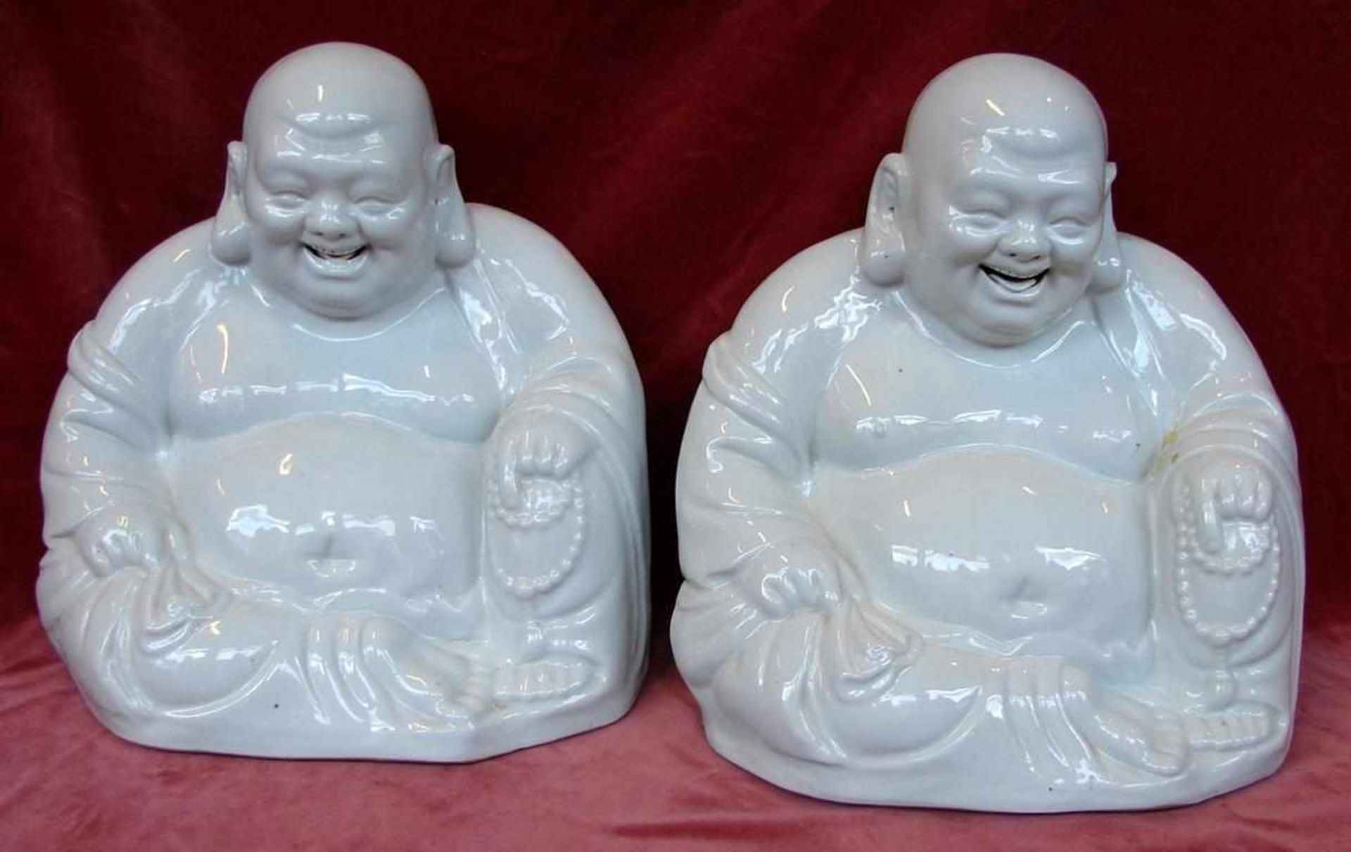 Paar Buddhafiguren, Keramik, neuzeitlich, Höhe ca. 32 cm<