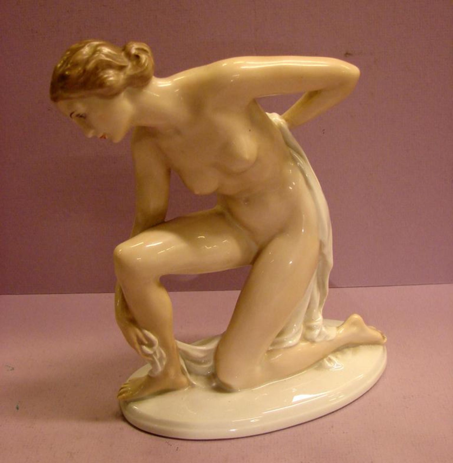 Porzellanfigur, Knieende Dame, Rosenthal, Höhe ca. 22 cm<
