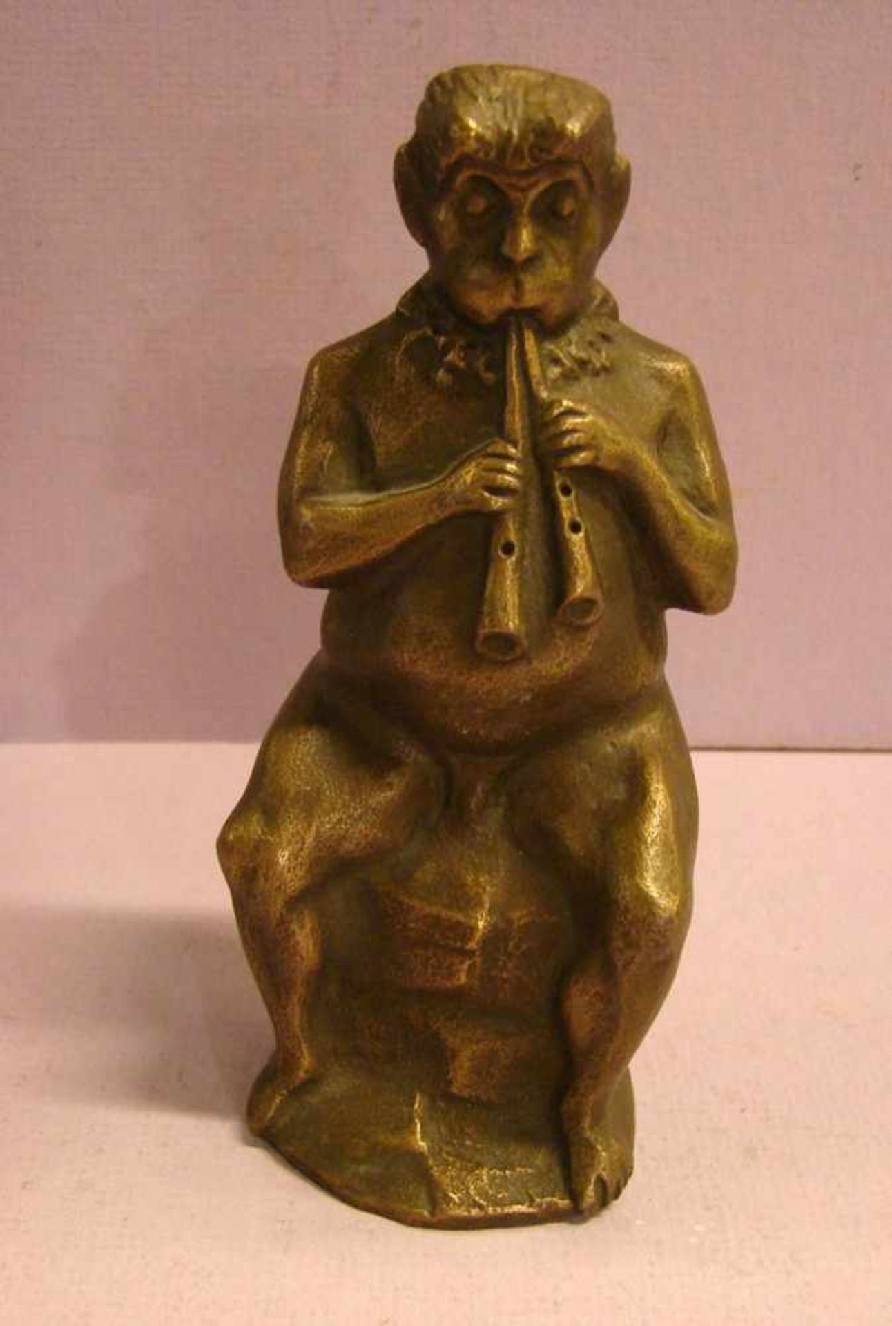 "Der Flötenspieler", Bronze, bez. K, 100/73, Höhe ca. 14 cm<b
