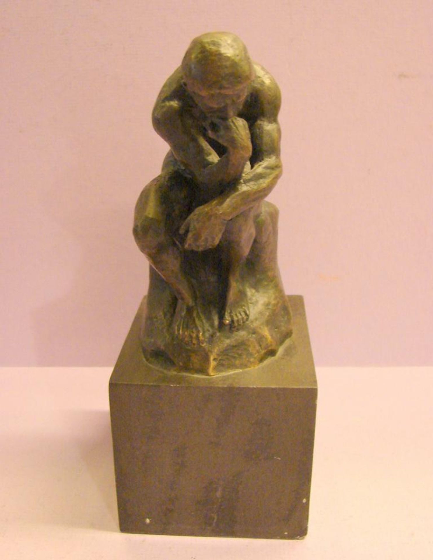 "Der Denker", Bronze auf Marmorsockel, signiert RODIN, Höhe ca. 20 cm<