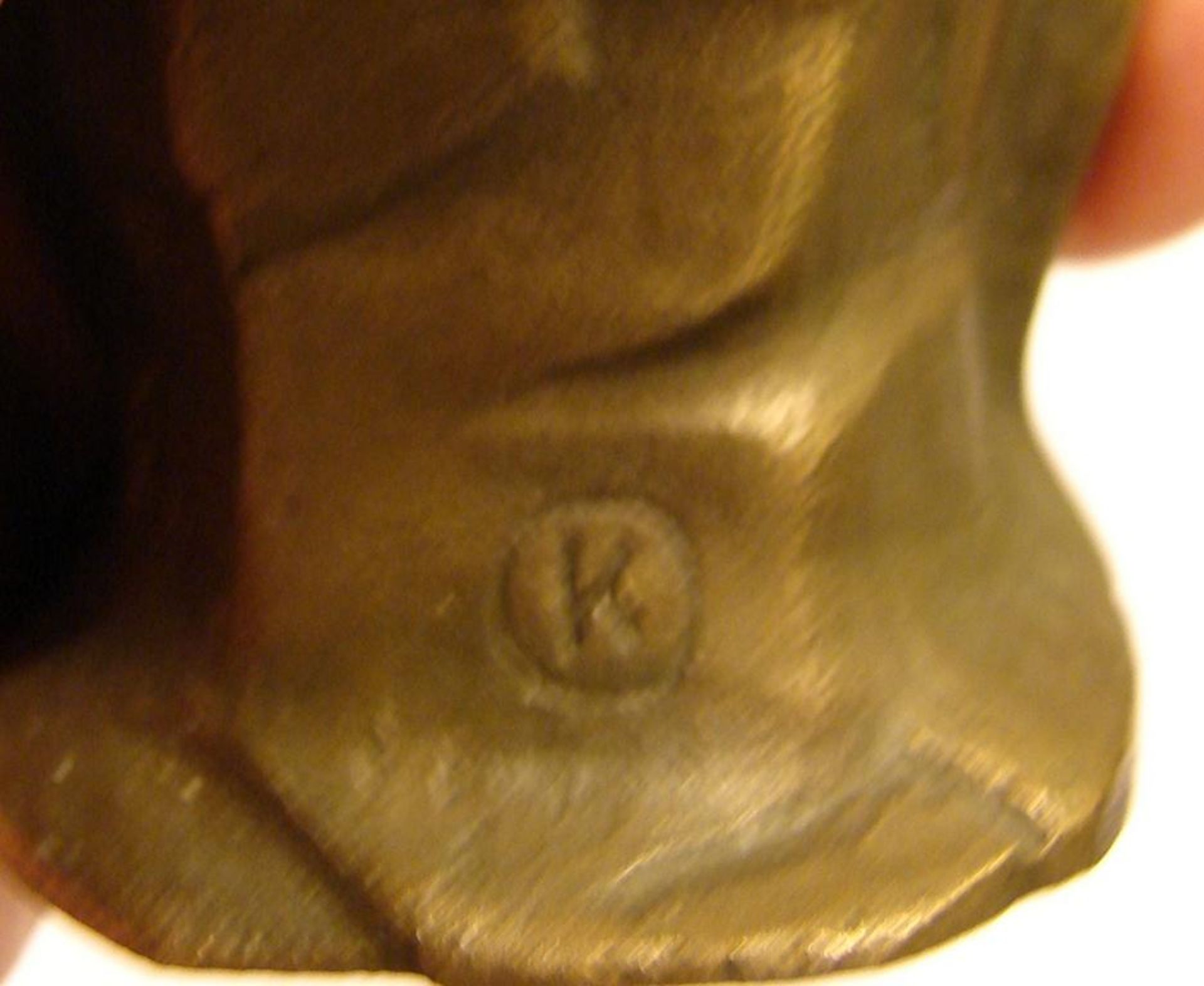 "Der Flötenspieler", Bronze, bez. K, 100/73, Höhe ca. 14 cm<b - Bild 3 aus 3