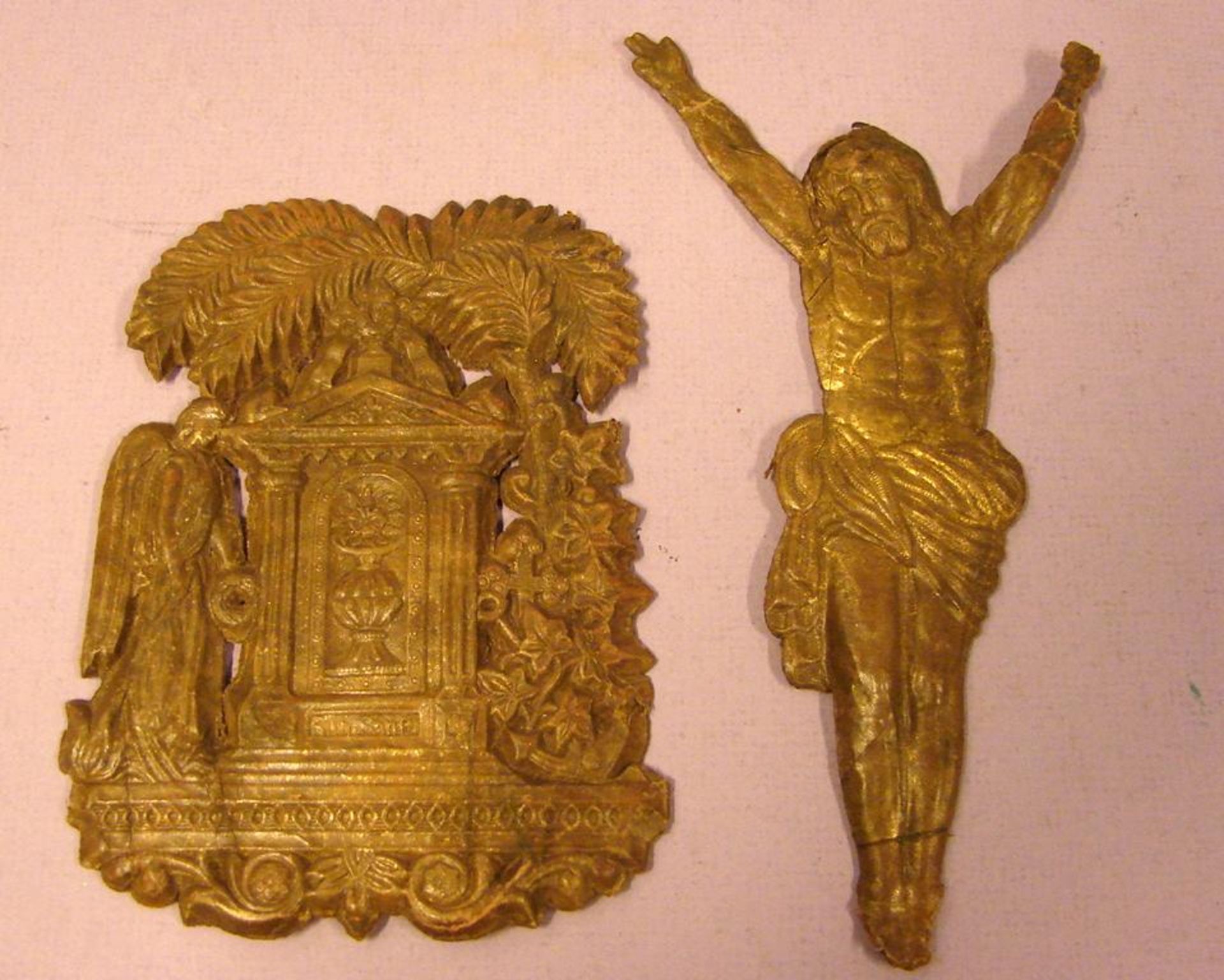 Papier-Relief Figuren, Jesus- und Grabdarstellung, Braun/bronziert, H.ca. H, 14 cm