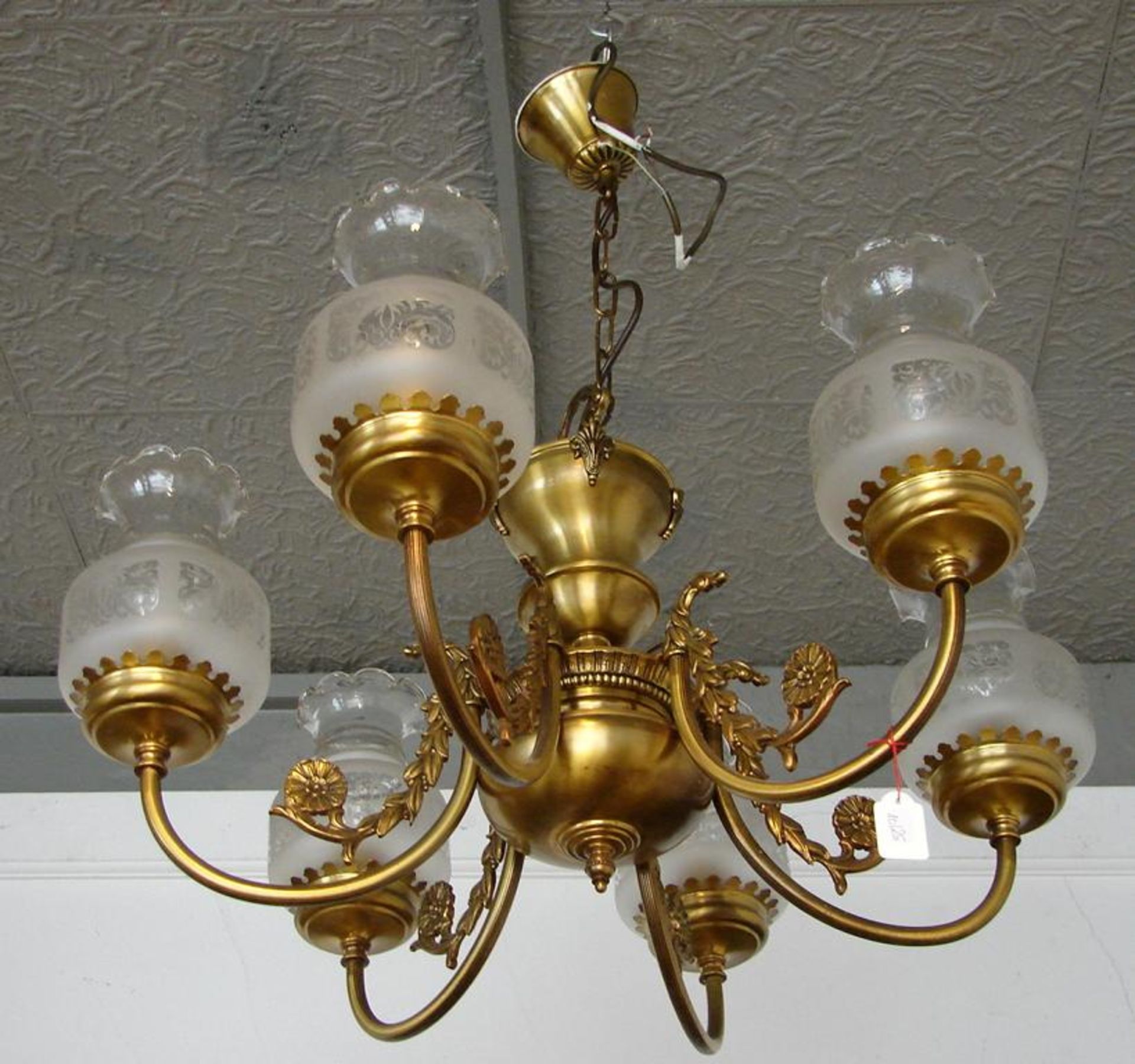 Deckenlampe, Messing mit Glasschirmen, Dm. ca. 63 cm