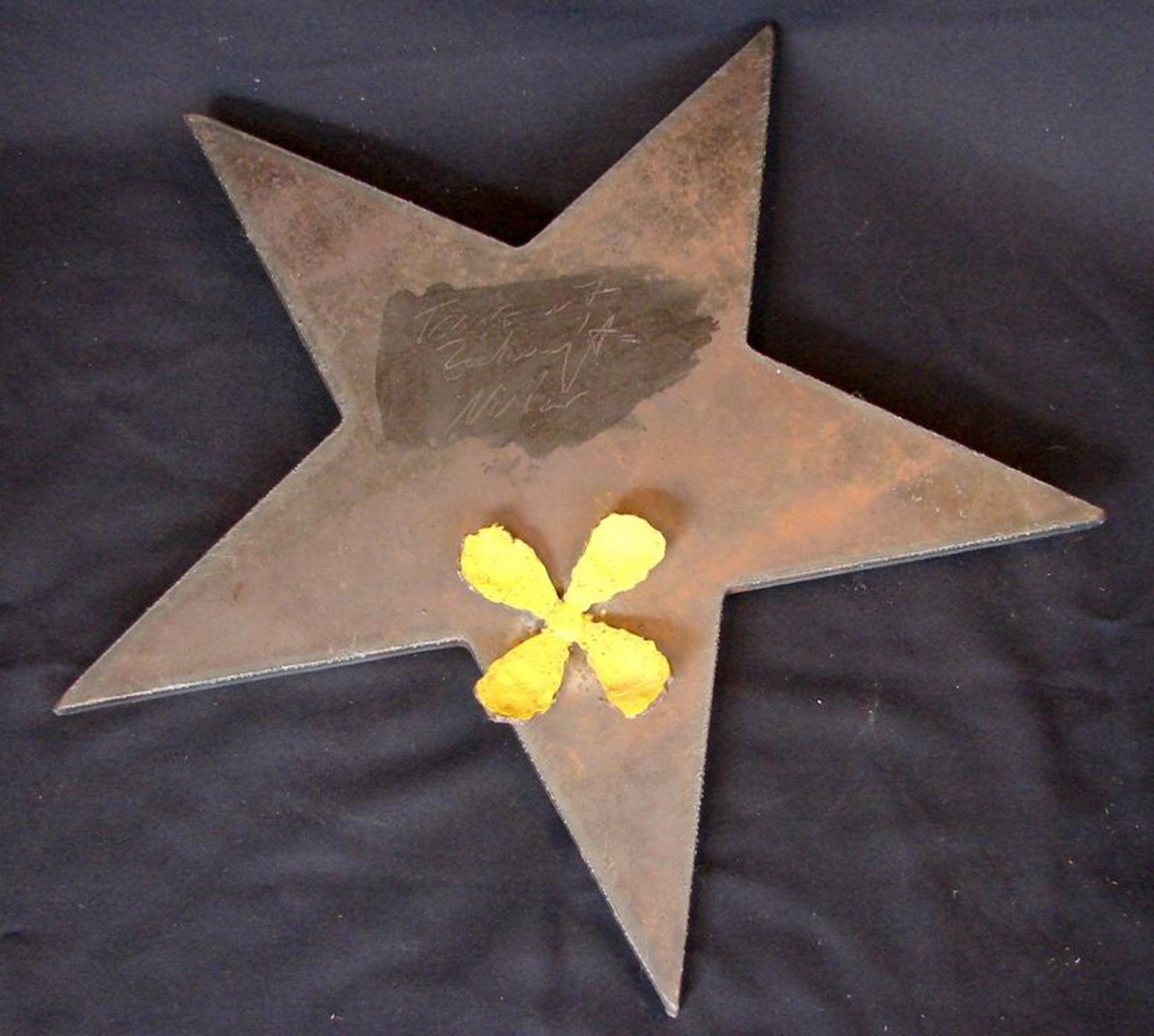 ANATOL (KARL-HEINZ HERZFELD), 1931-2019, „Stern mit Blüte“, Eisen,