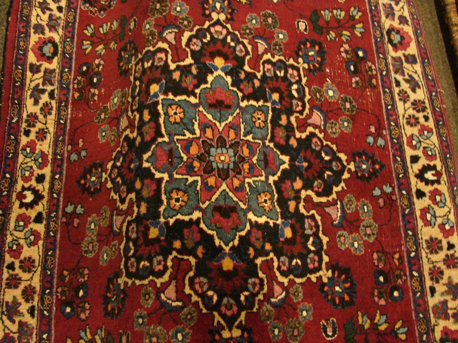 Teppich, ca. 195 x 115 cm, teils abgelaufen - Image 2 of 3