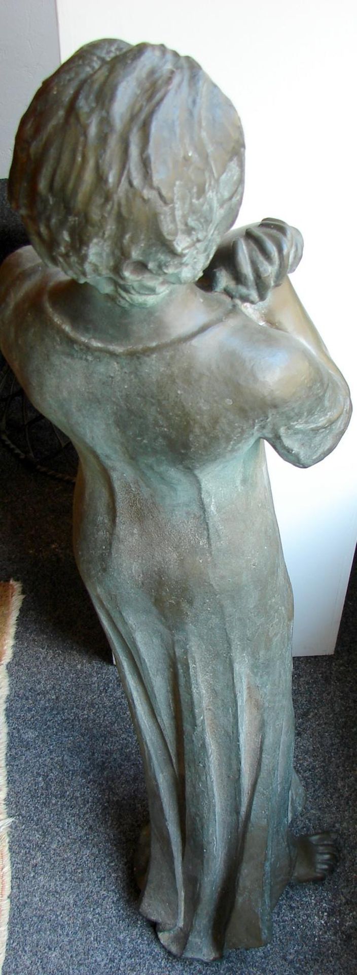 Figur, "Junges Mädchen", Bronze?, Höhe ca. 102 cm, ohne Signatur - Bild 3 aus 3