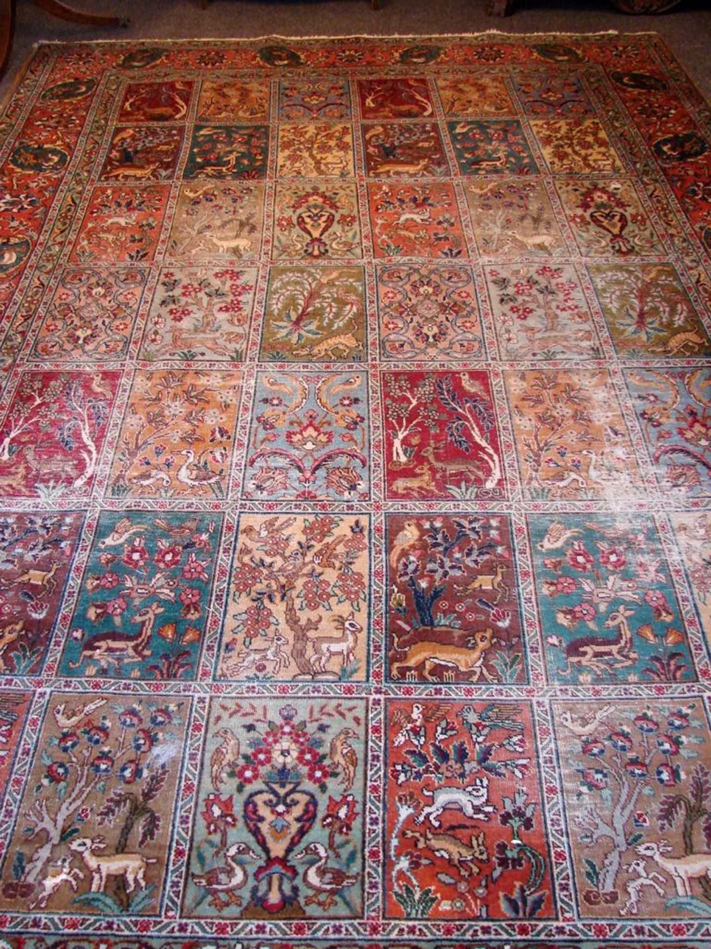 Teppich, Ghom, Bilderteppich, ca. 240 x 375 cm, teils abgelaufene Stellen