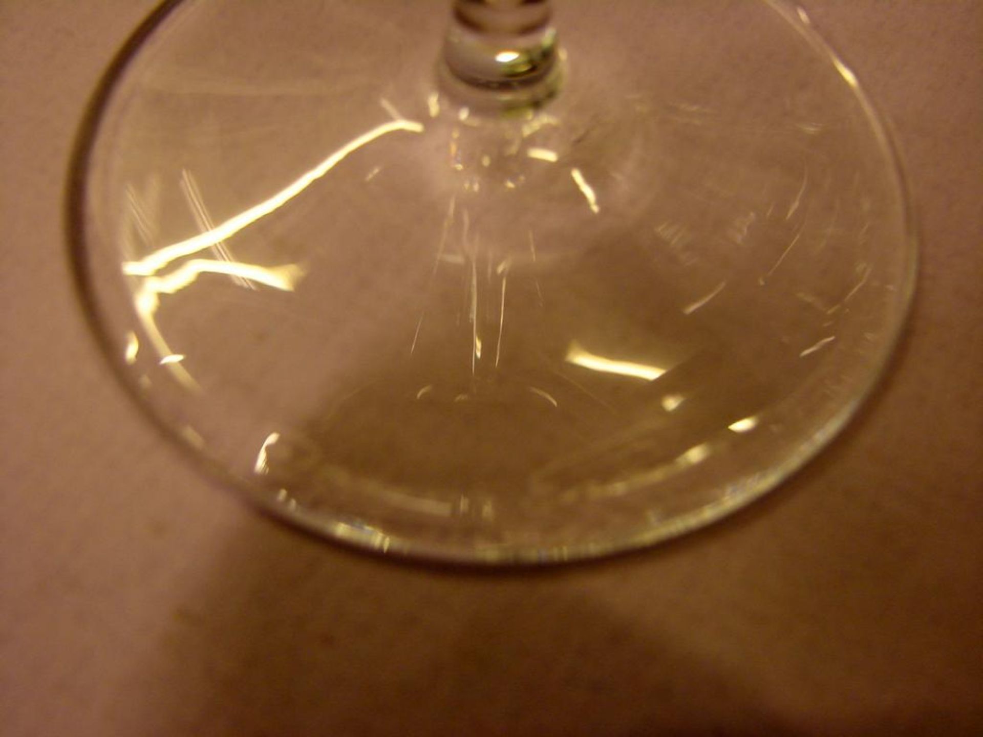 10 große Weissweingläser, Daum France, farbloses Kristallglas, am Stand bez.: Daum France, ca. 22 - Bild 2 aus 2