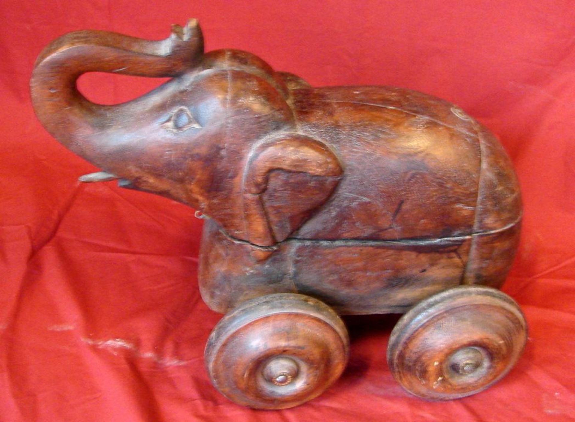 Spielzeug, Elefant, Holz, auf Rollen, neuzeitlich, ca. 50 x 37 cm