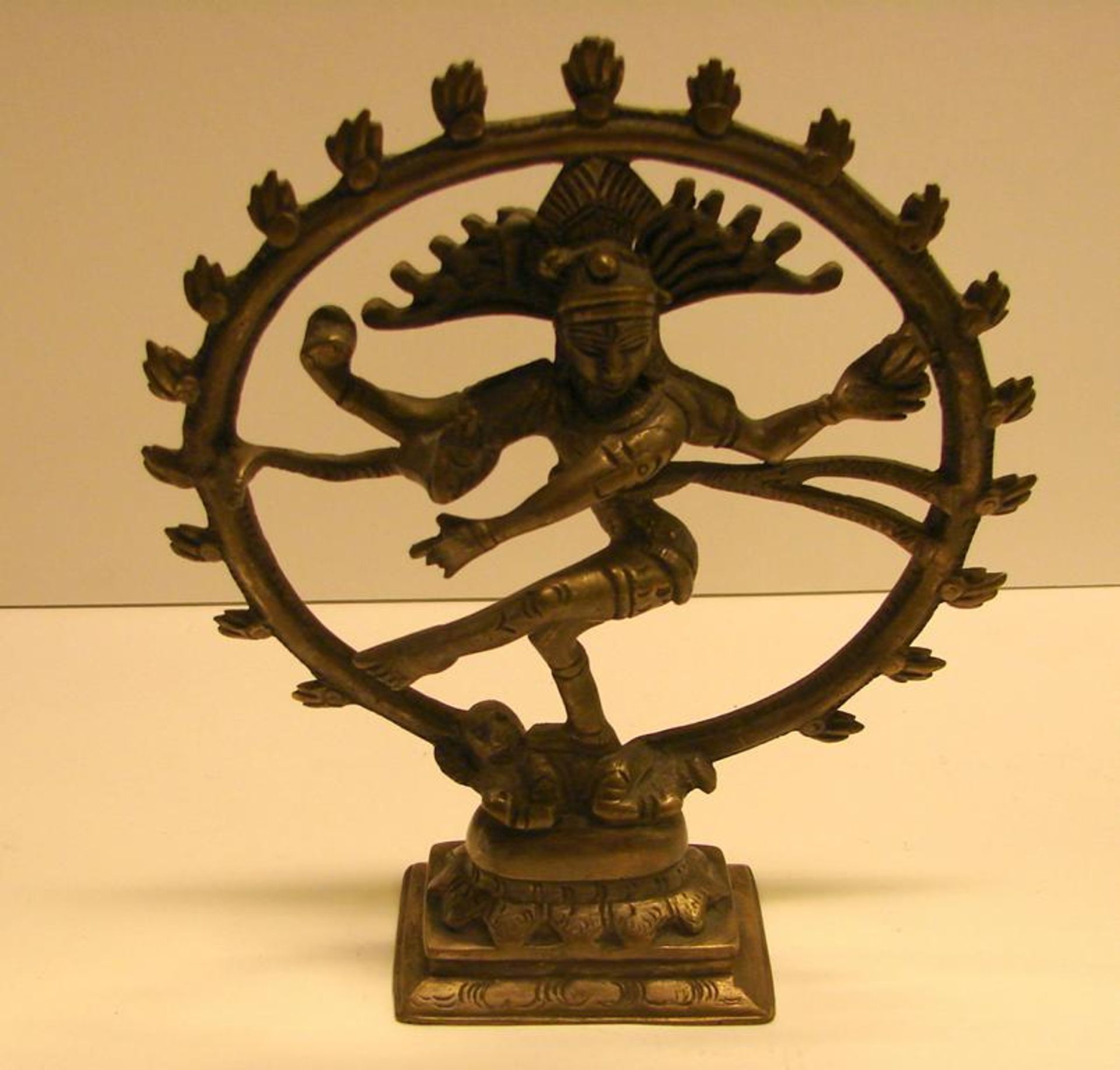 Shiva, Metall, Dm. Ca. 18, Höhe 21 cm