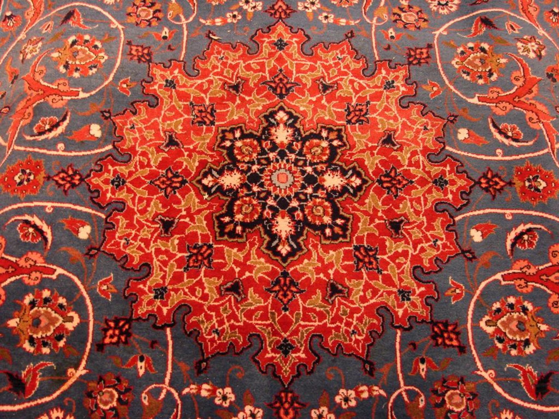 Teppich, guter Zustand, ca. 235 x 350 cm Teppich, Isfahan, guter Zustand, ca. 235 x 350 cm - Bild 3 aus 5