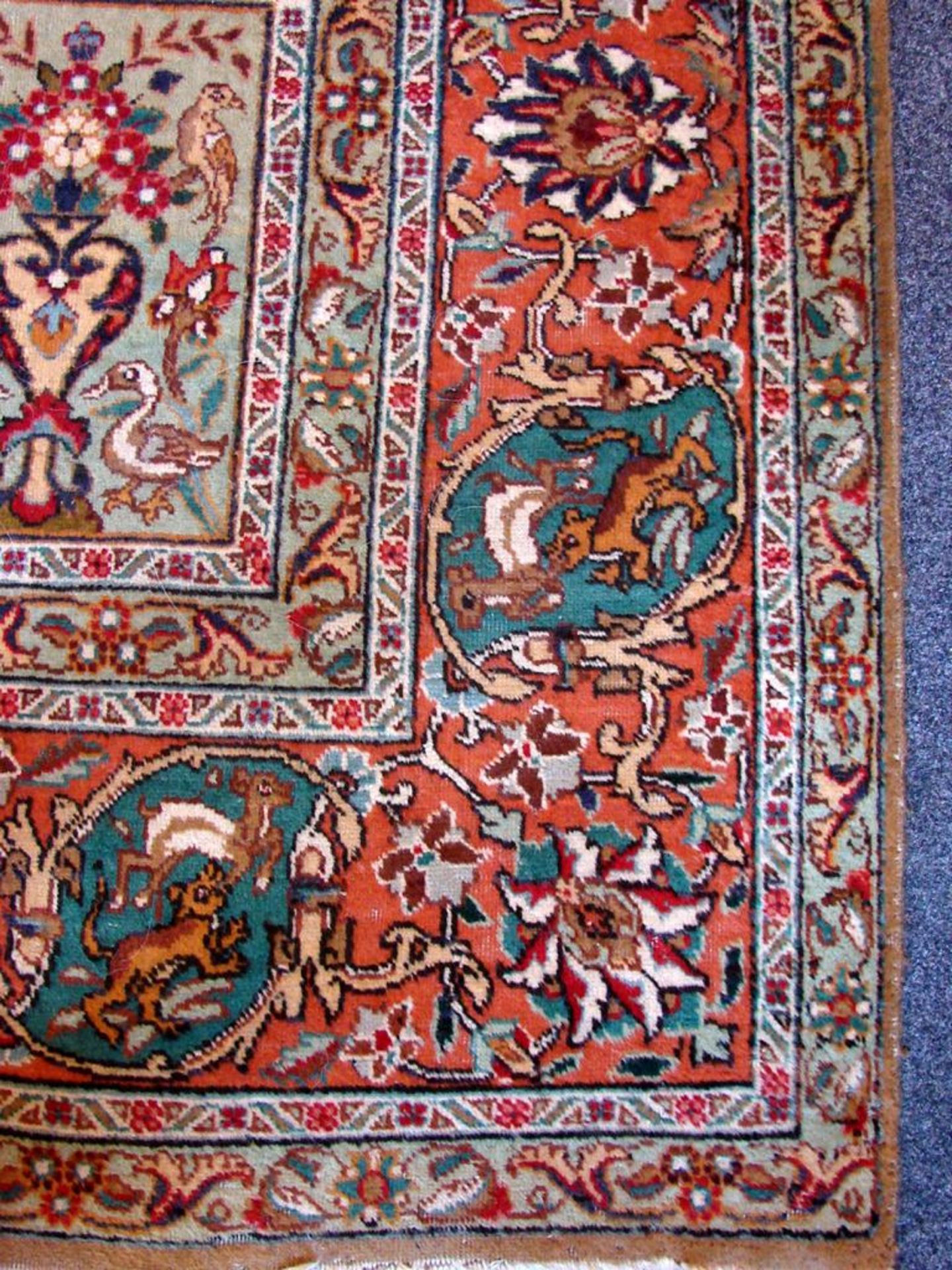 Teppich, Ghom, Bilderteppich, ca. 240 x 375 cm, teils abgelaufene Stellen - Image 4 of 6