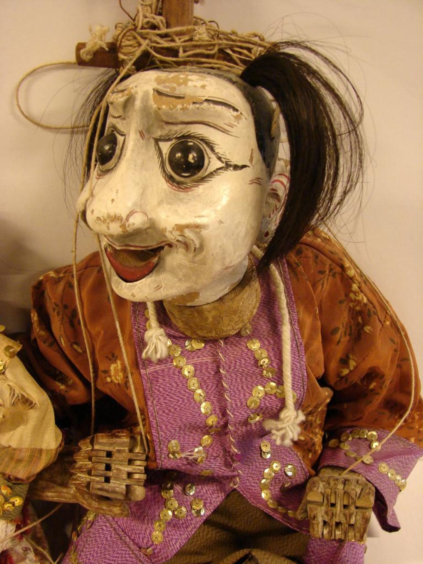 5 Holzpuppen, Marionetten mit beweglichen Fingern, Armen, Beinen, Kopf, Asien, original ?, - Bild 3 aus 5