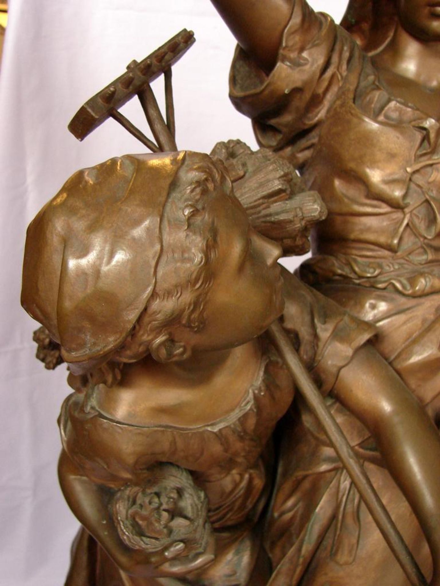 Mathurin Moreau (1822-1912), "2 Frauen nach der Ernte", Bronze, sig. Math. Moreau, E.GolinCo, - Bild 4 aus 4